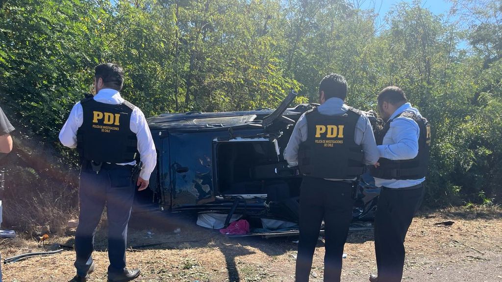 Jefe de la Región policial del Maule colaboró en accidente en ruta 5 sur Jefe de la Región policial del Maule colaboró en accidente en ruta 5 sur