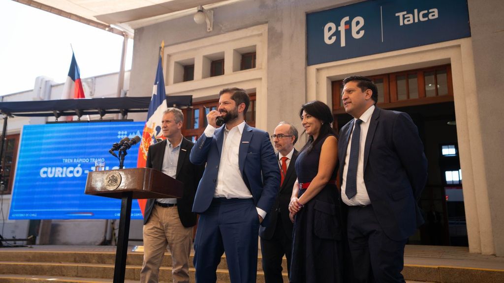 Delegado Aqueveque: “Que el presidente haya es-cogido al Maule para conmemorar los dos años de Gobierno es una señal muy potente” Delegado Aqueveque: “Que el presidente haya es-cogido al Maule para conmemorar los dos años de Gobierno es una señal muy potente”