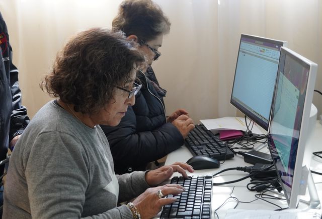 Adultos mayores fortalecen habilidades digitales con proyecto de Fondos Concursables de Puerto San Antonio Adultos mayores fortalecen habilidades digitales con proyecto de Fondos Concursables de Puerto San Antonio