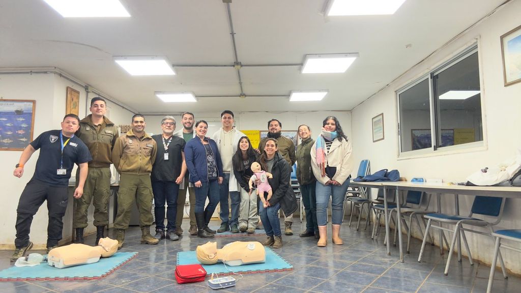 Equipo SSVSA realiza exitoso operativo médico y jornadas de capacitación en Juan Fernández