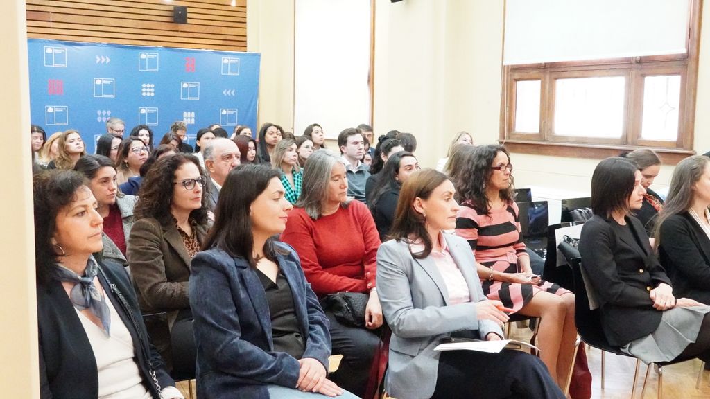 Puerto San Antonio destaca necesidad de avanzar en liderazgo femenino en la industria portuaria en evento organizado por el Sistema Integrado de Comercio Exterior Puerto San Antonio destaca necesidad de avanzar en liderazgo femenino en la industria portuaria en evento organizado por el Sistema Integrado de Comercio Exterior