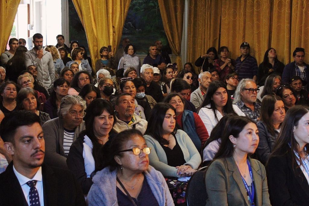 Seremi de Bienes Nacionales dictó masiva charla de regularización con enfoque de género en El Tabo Seremi de Bienes Nacionales dictó masiva charla de regularización con enfoque de género en El Tabo