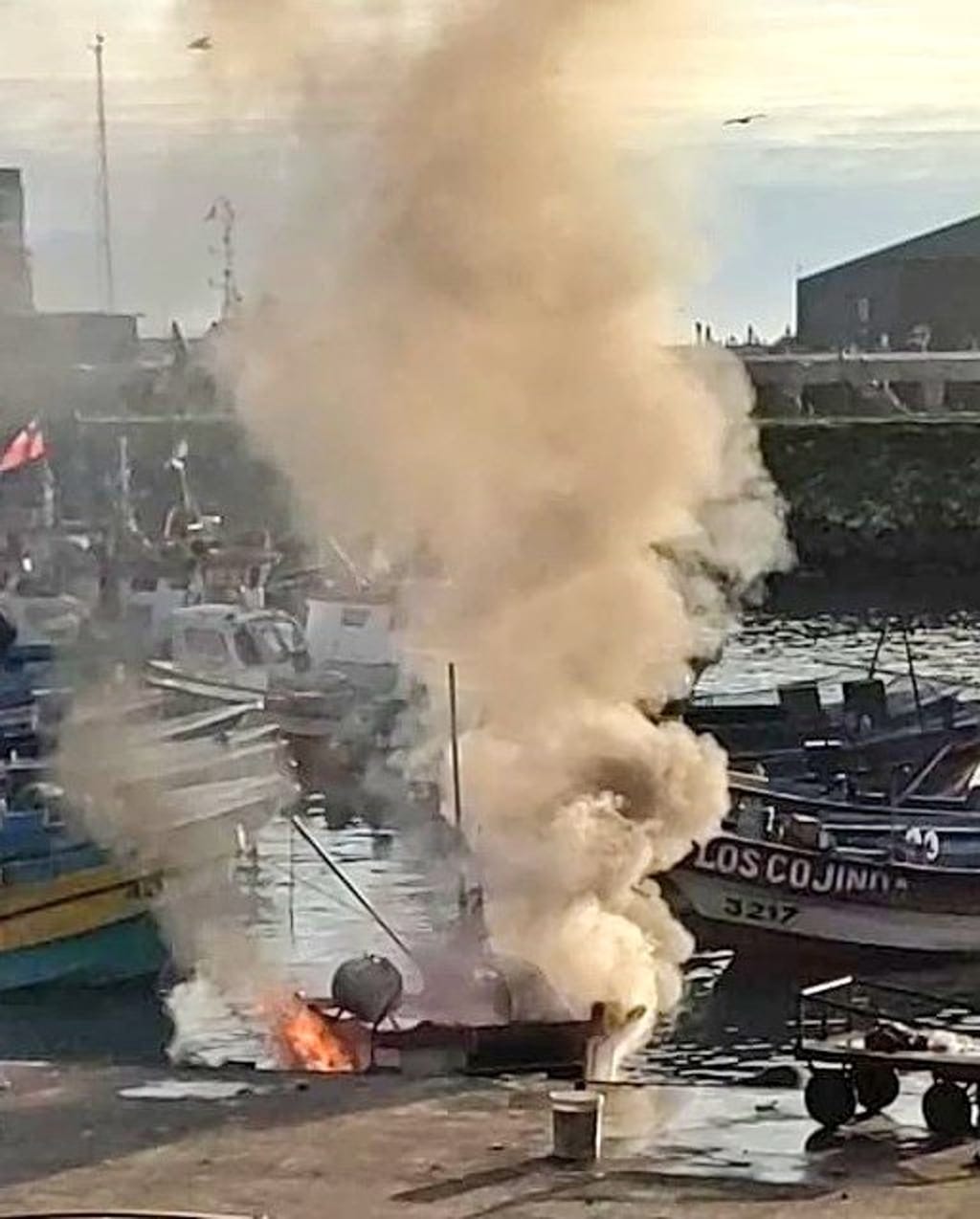 incendio en barco incendio en barco