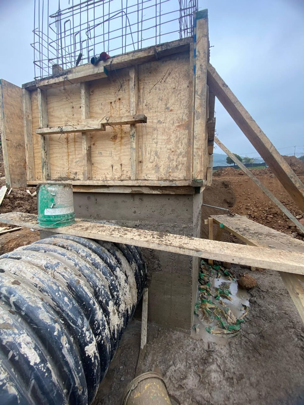 WhatsApp Image 2025-04-09 at 09 WhatsApp Image 2025-04-09 at 09