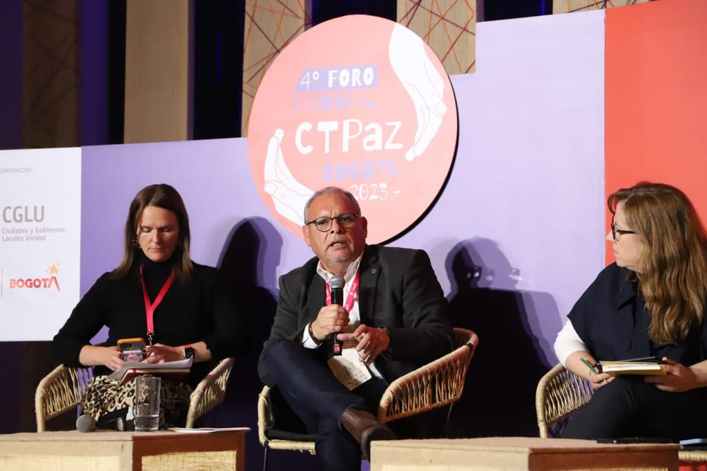 Gobernador Mundaca participa en 4° Foro Mundial “Ciudades y Territorios de paz” Gobernador Mundaca participa en 4° Foro Mundial “Ciudades y Territorios de paz”