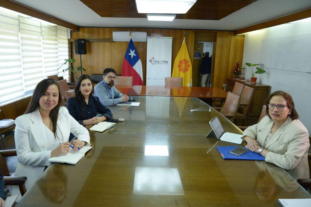 reunion-3- reunion-3-