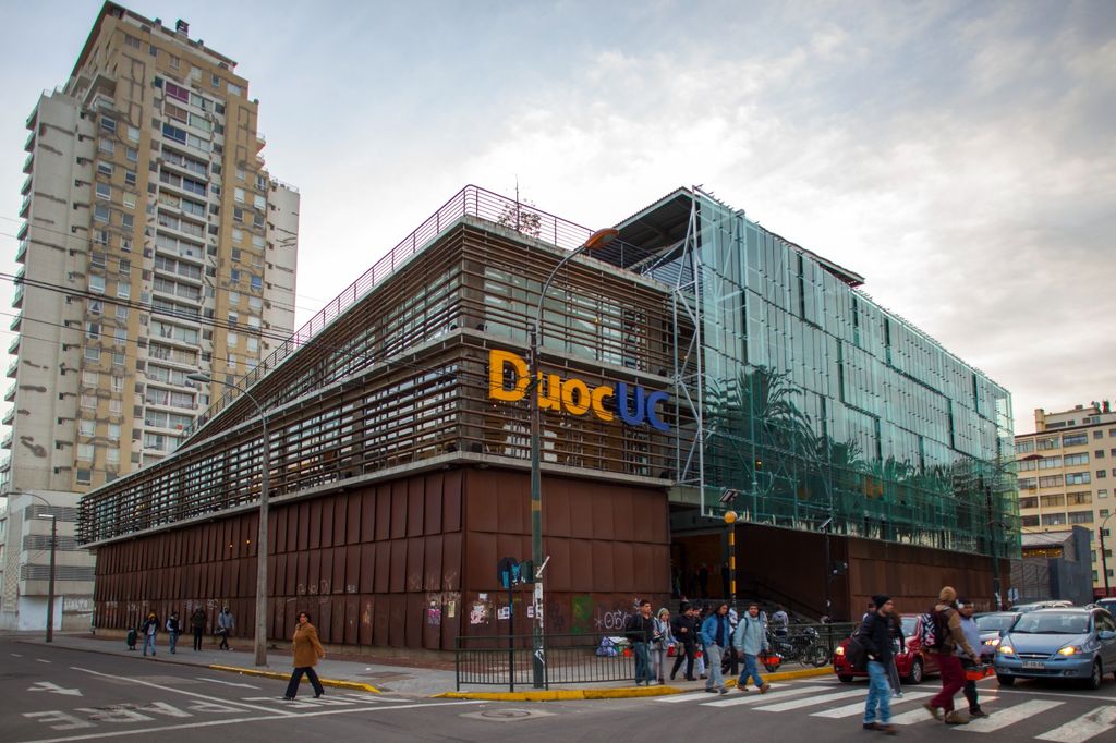 Duoc UC: Acreditado por 7 Años en Excelencia Duoc UC: Acreditado por 7 Años en Excelencia