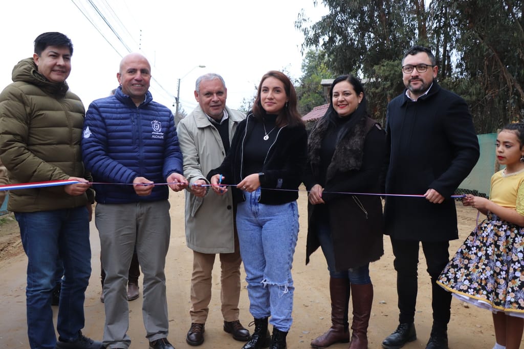 Inauguran obra de saneamiento básico en calle Bulnes Inauguran obra de saneamiento básico en calle Bulnes