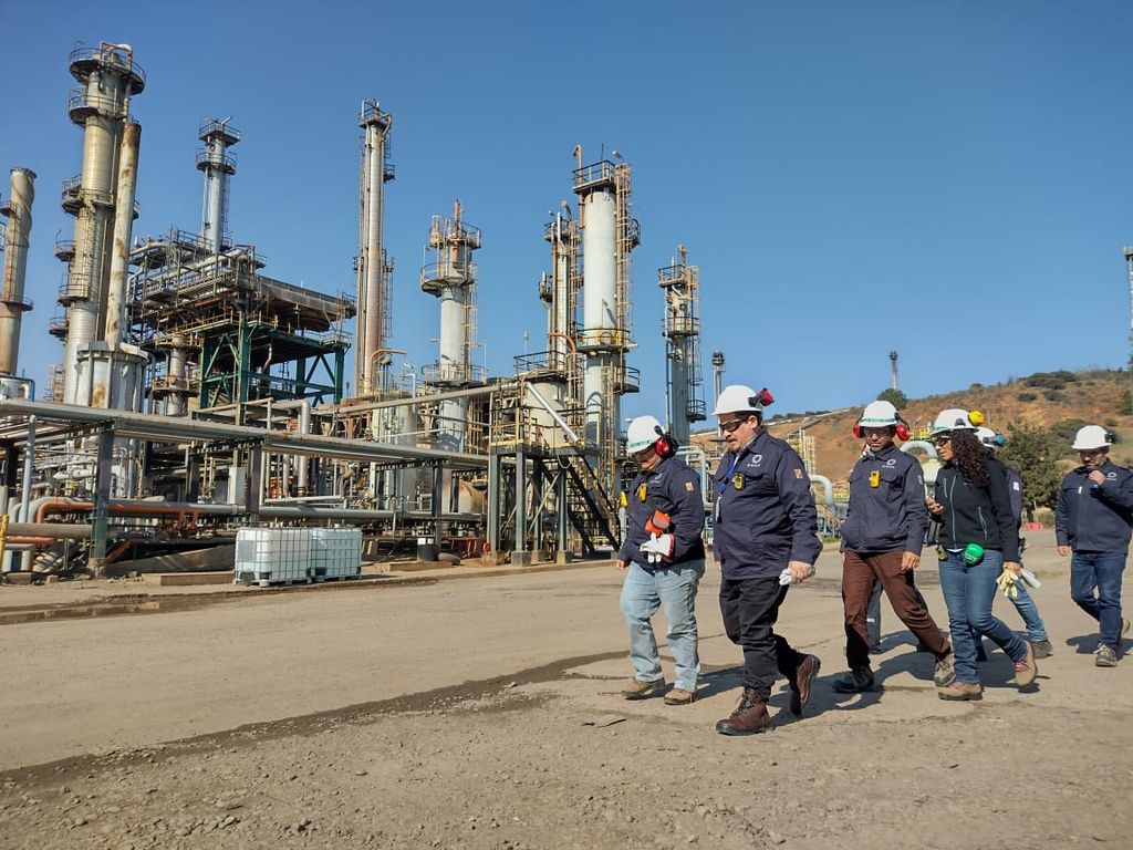 WhatsApp Image 2024-05-13 at 15 WhatsApp Image 2024-05-13 at 15