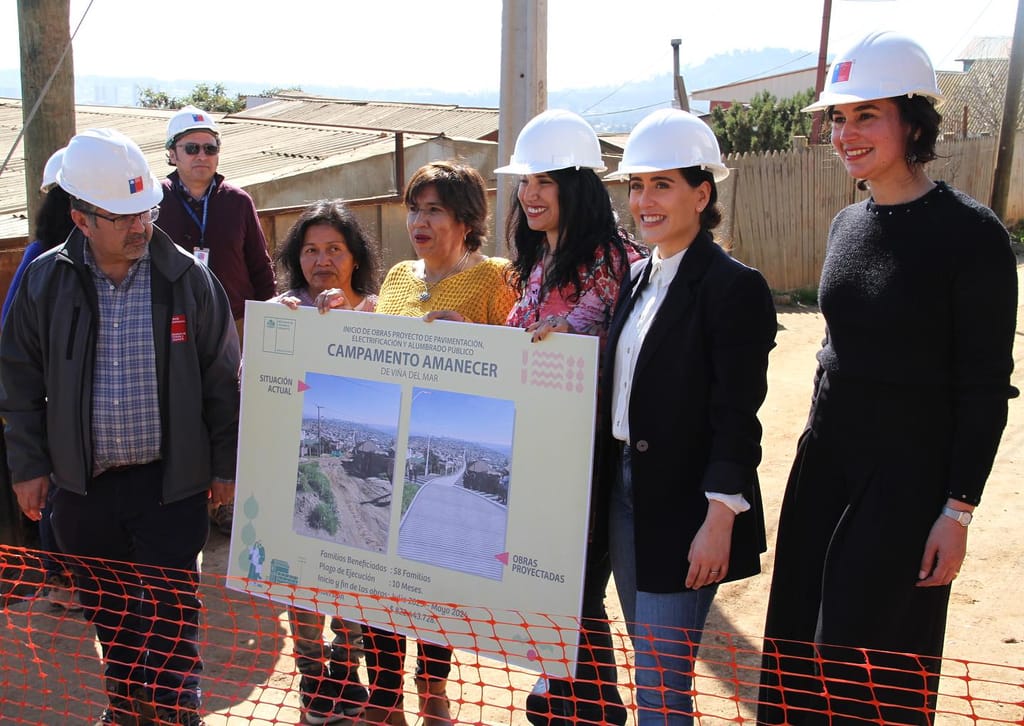 Obras de urbanización Campamento Amanecer Obras de urbanización Campamento Amanecer