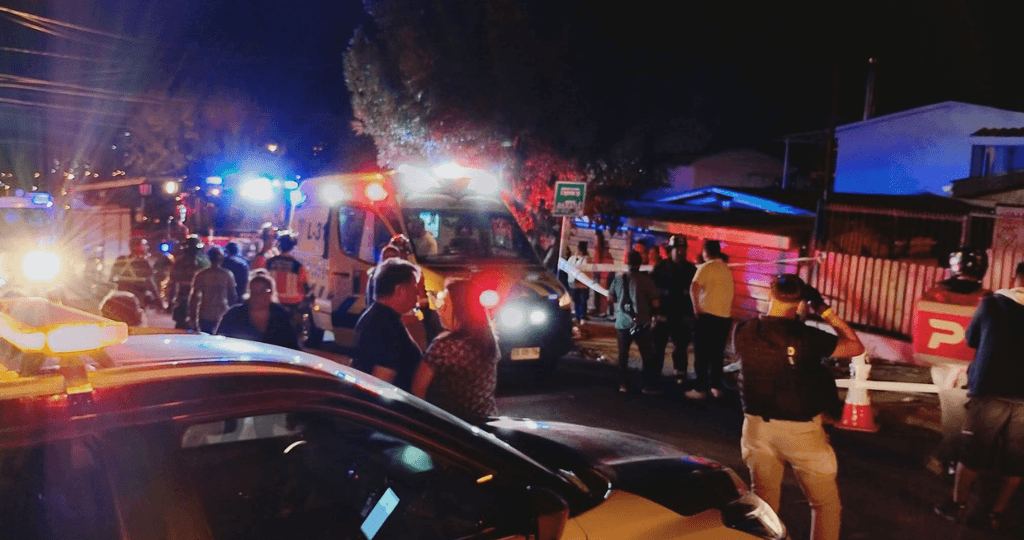 mujer-de-71-anos-muere-tras-doble-atropello-en-valpaiso-y-otra-queda-en-estado-grave-conductor-fue-detenido mujer-de-71-anos-muere-tras-doble-atropello-en-valpaiso-y-otra-queda-en-estado-grave-conductor-fue-detenido