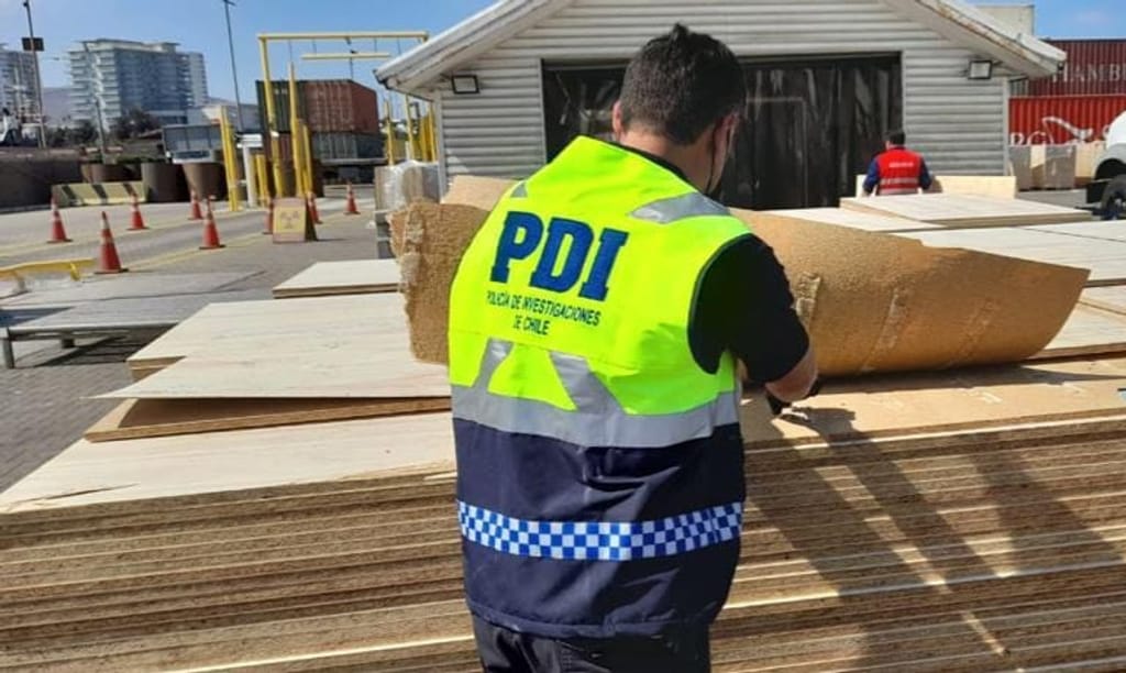 PDI INCAUTA MÁS DE 2 TONELADAS DE COCAÍNA BASE EN CONTENEDORES CON DESTINO A EUROPA PDI INCAUTA MÁS DE 2 TONELADAS DE COCAÍNA BASE EN CONTENEDORES CON DESTINO A EUROPA