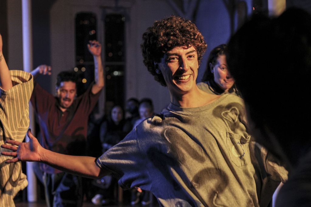 Romeo y julieta_ estilo libre, Nadia Zumelzo 1 (1) Romeo y julieta_ estilo libre, Nadia Zumelzo 1 (1)