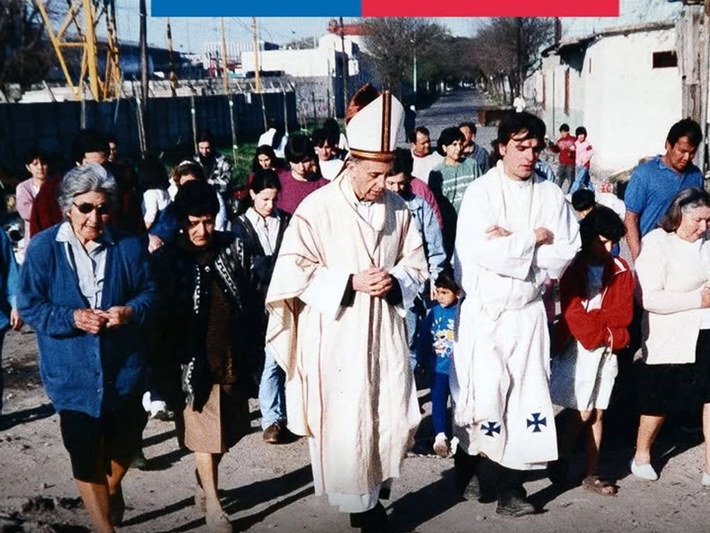El Presidente de la República, Gabriel Boric Font, decretó duelo nacional por tres días este 21, 22 y 23 de abril por el fallecimiento del Papa Francisco, Jorge Mario Bergoglio El Presidente de la República, Gabriel Boric Font, decretó duelo nacional por tres días este 21, 22 y 23 de abril por el fallecimiento del Papa Francisco, Jorge Mario Bergoglio