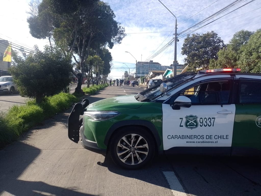 Evacuan Escuela España.de Llolleo por amenaza de bomba Evacuan Escuela España.de Llolleo por amenaza de bomba