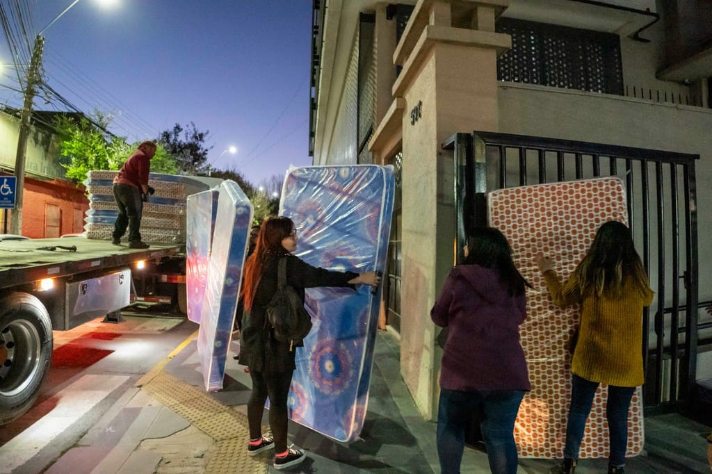 reciben ayuda para damnificados reciben ayuda para damnificados