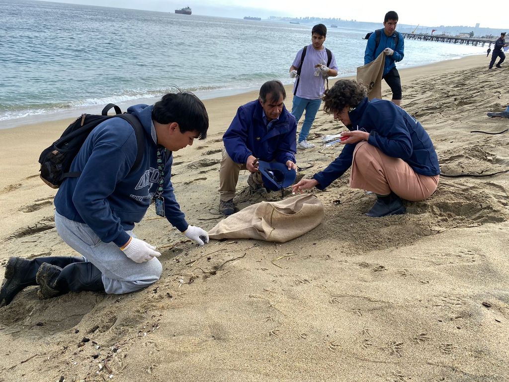 Día internacional de la limpieza de playas Día internacional de la limpieza de playas