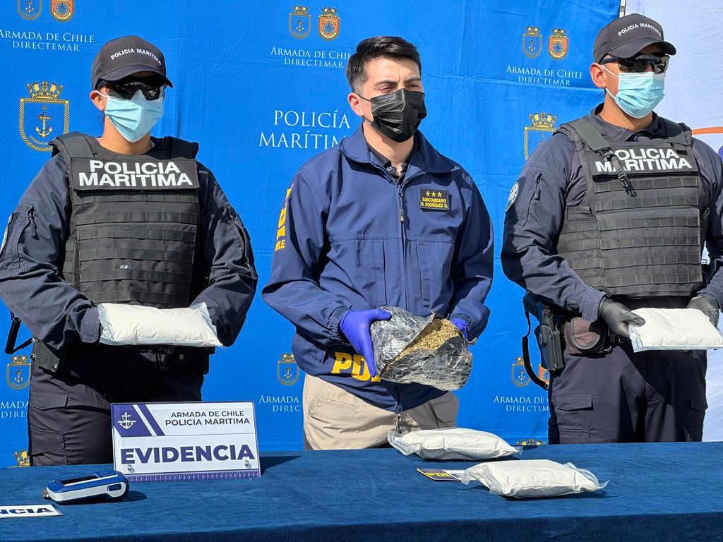 GlSL-eMW4AA_TyP GlSL-eMW4AA_TyP