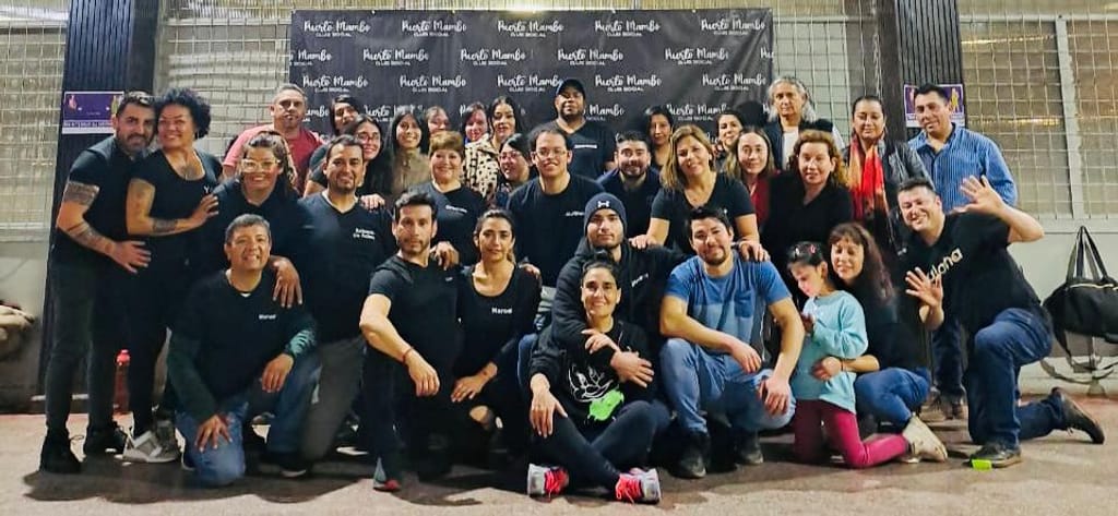 Puerto Mambo celebra un año de salsa Puerto Mambo celebra un año de salsa