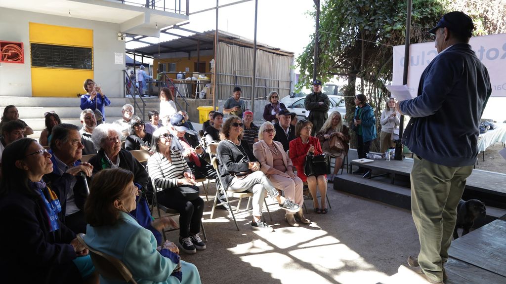 Rotarios donación en la EPA 4 Rotarios donación en la EPA 4