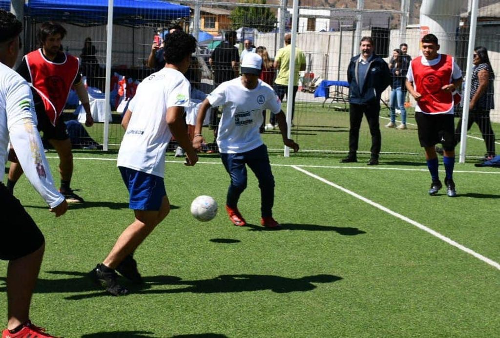 Taller de fútbol para niños y niñas Taller de fútbol para niños y niñas