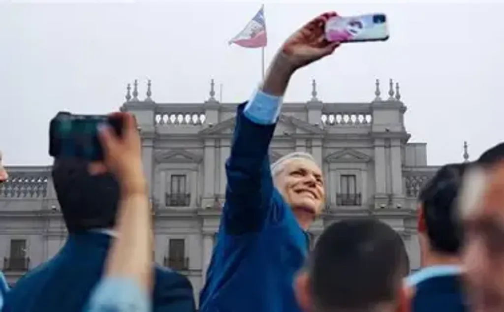 descarga (2) descarga (2)