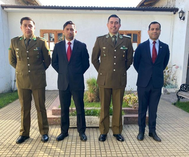 Prefectura de San Antonio reconoció a carabineros por despliegue en caso de robo con violación