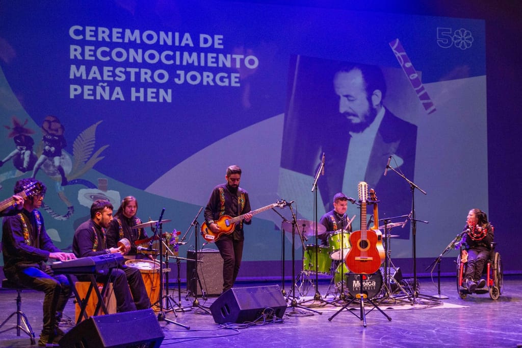 homenajean a artista homenajean a artista