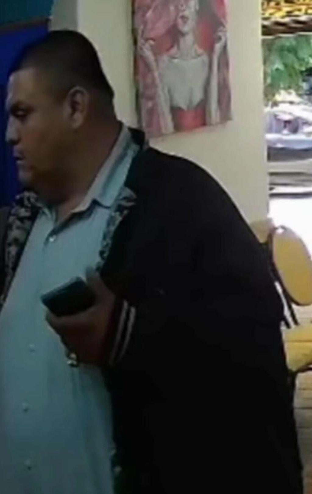 WhatsApp Image 2025-04-16 at 09 WhatsApp Image 2025-04-16 at 09