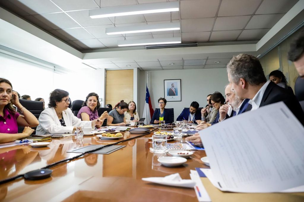 WhatsApp-Image-2024-12-06-at-15 WhatsApp-Image-2024-12-06-at-15