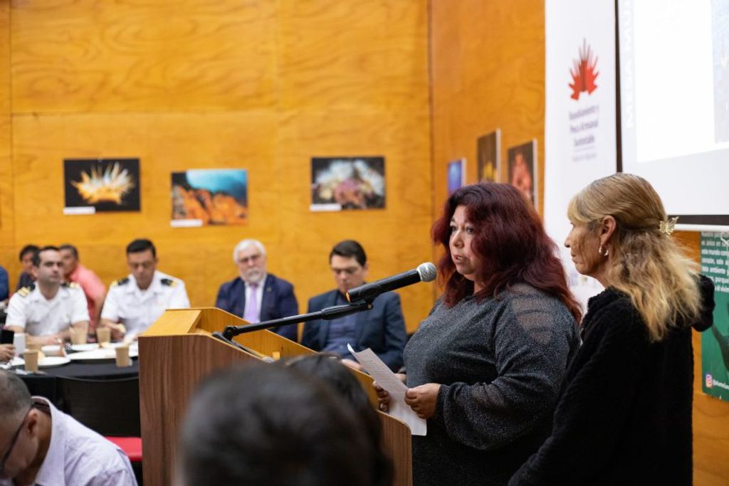 mujeres de pesca mujeres de pesca