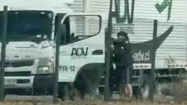 descarga (32) descarga (32)