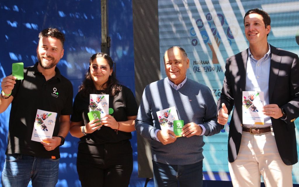 Puerto Angamos Puerto Angamos