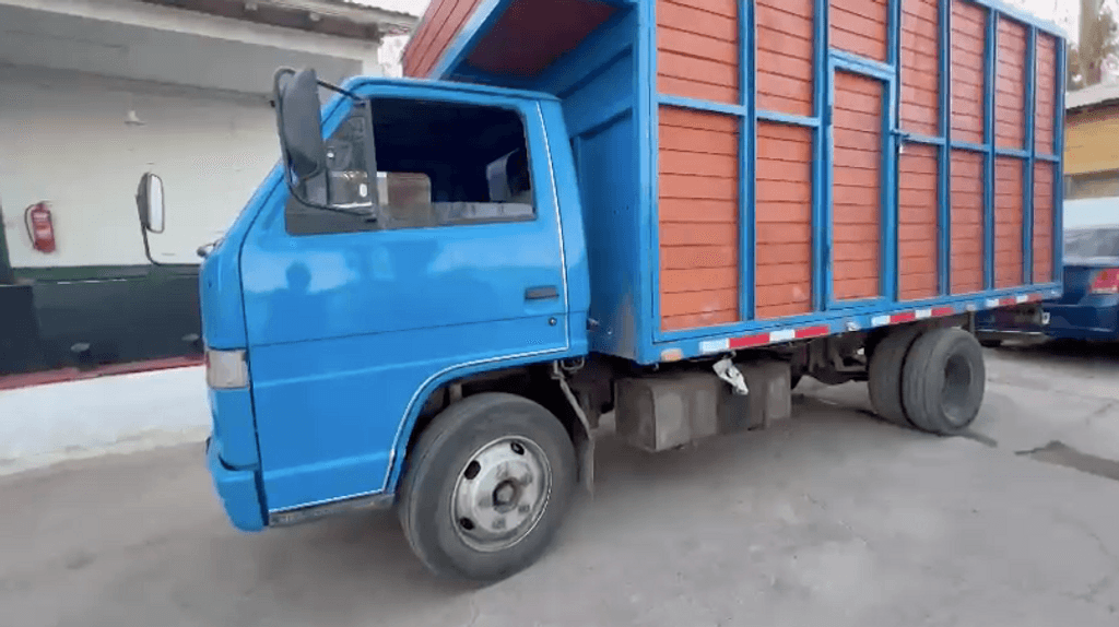 camion con cigarros camion con cigarros