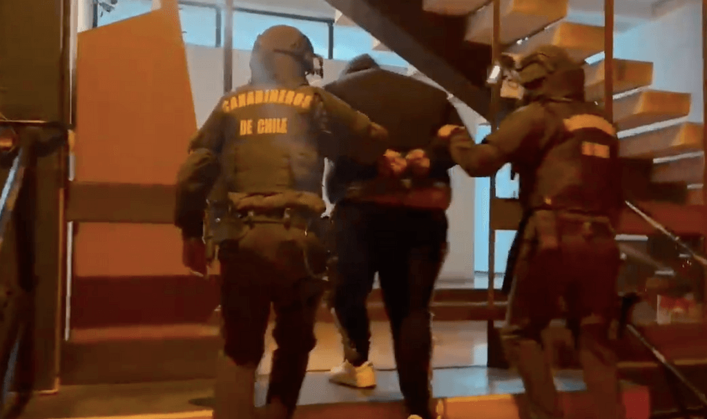 DETENIDO POR ARMA DE FUEGO DETENIDO POR ARMA DE FUEGO