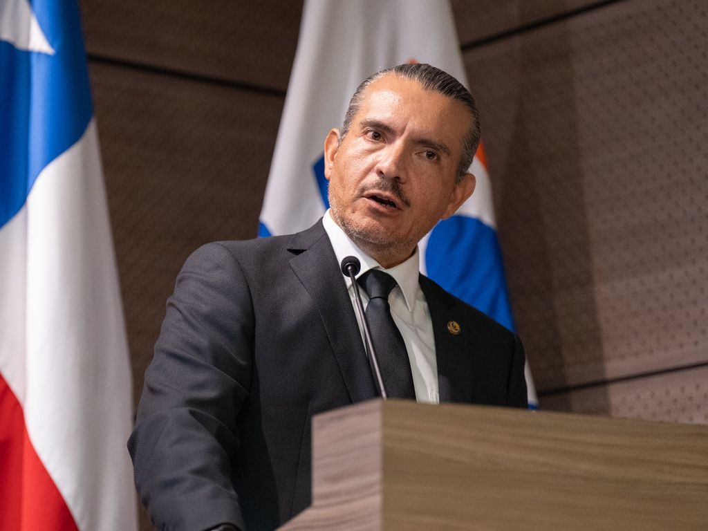 juan castro bekios juan castro bekios