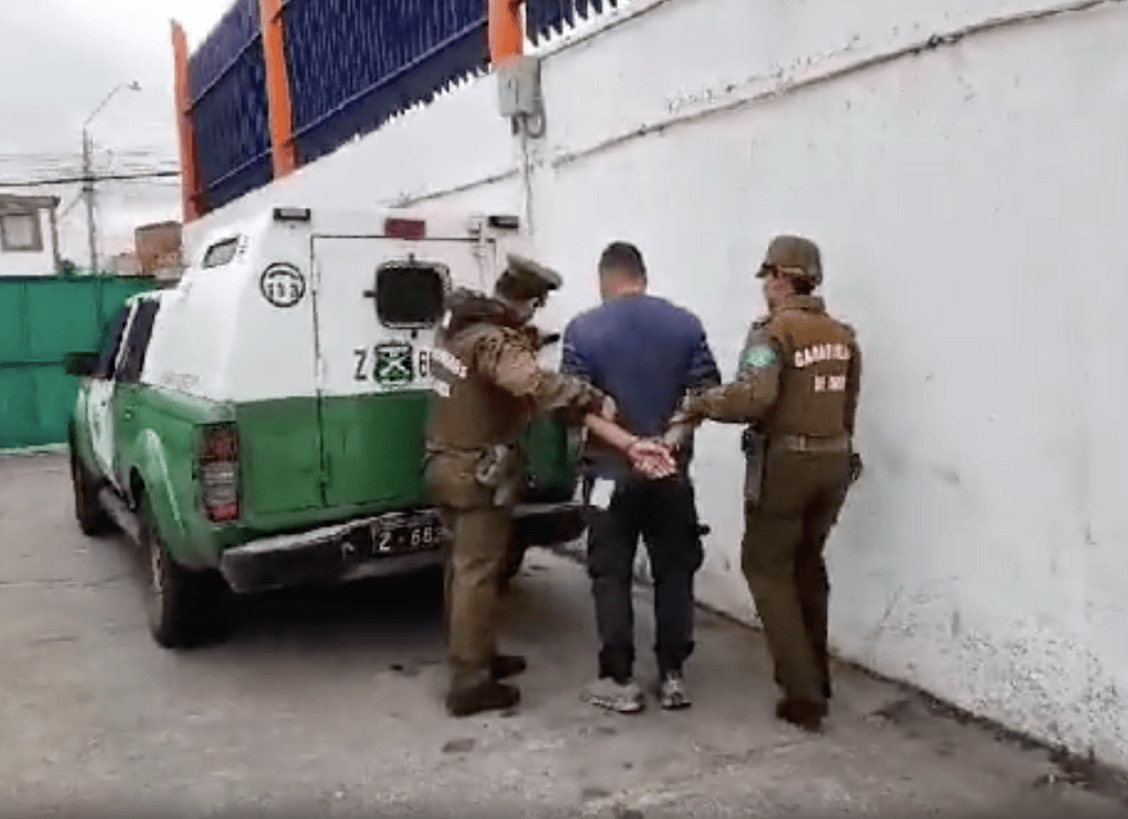Detenidos por robar a gente en bancos Detenidos por robar a gente en bancos