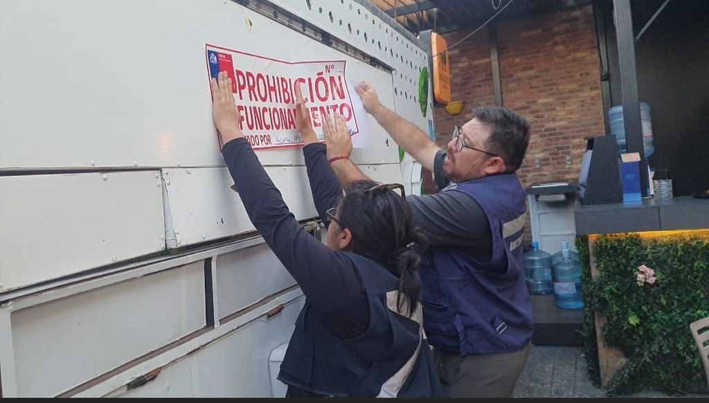 FOOD TRUCK FOOD TRUCK