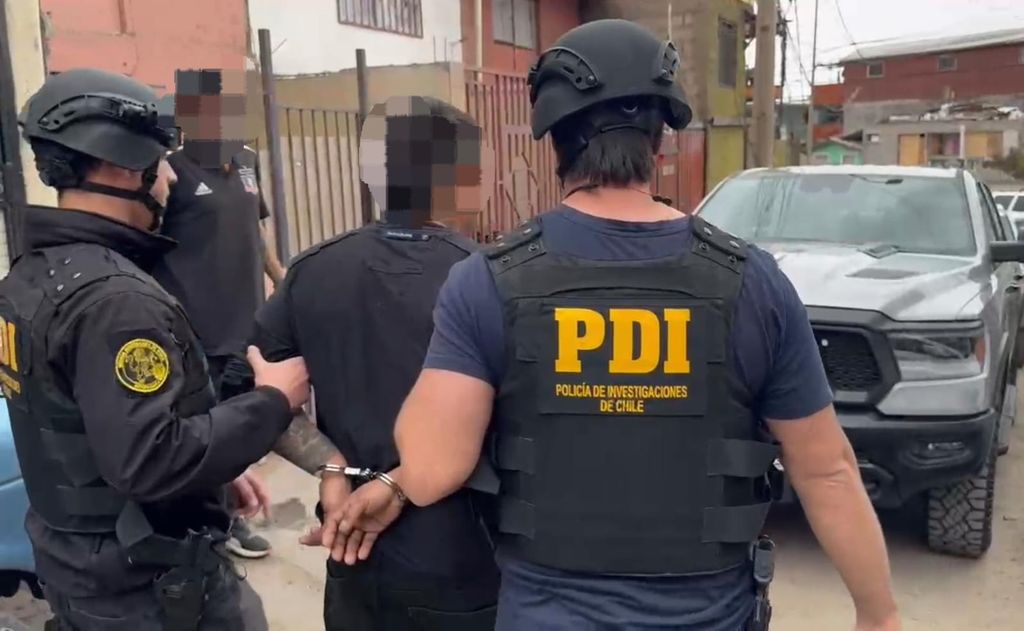 DETENIDO POR VENTA DE OBJETOS ROBADOS DETENIDO POR VENTA DE OBJETOS ROBADOS