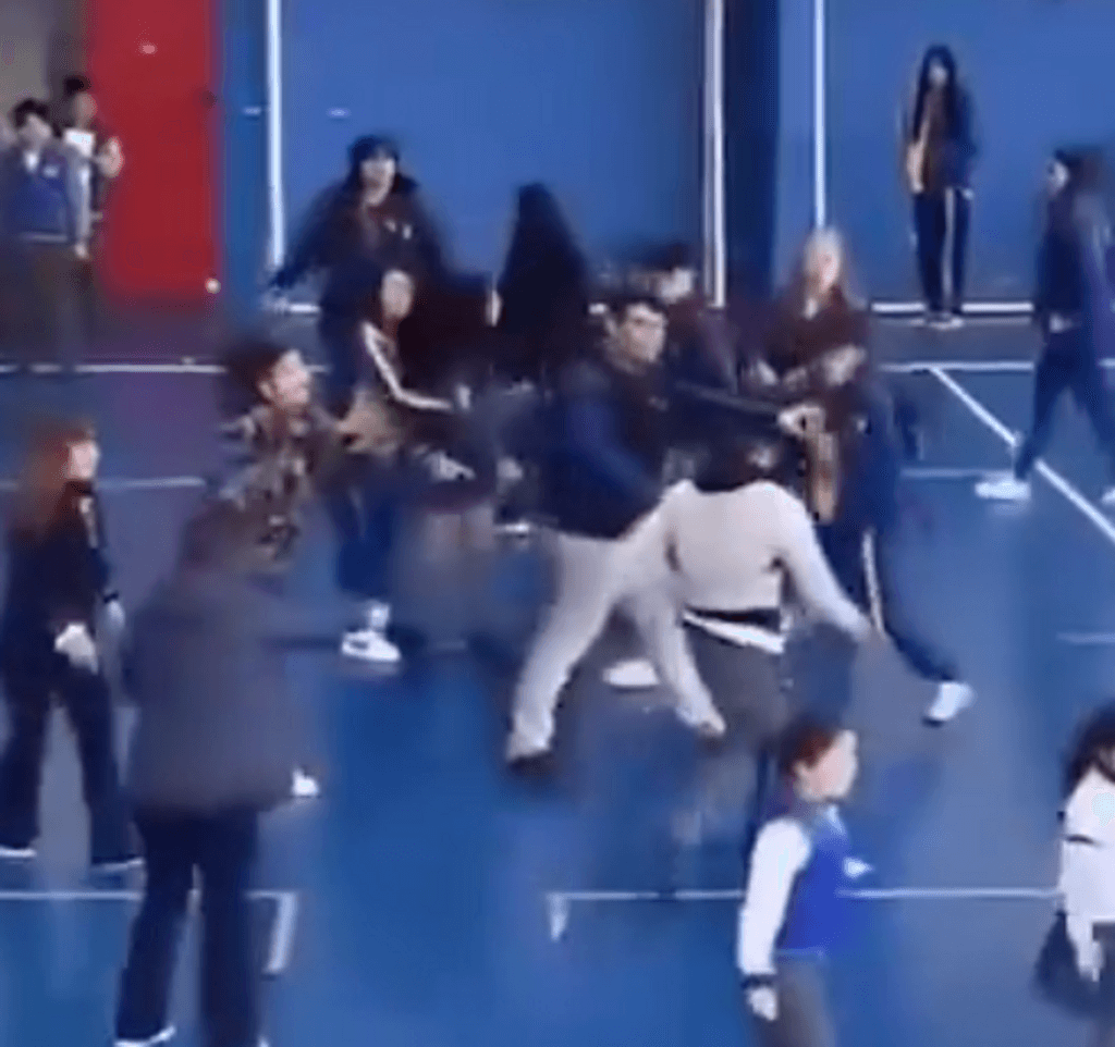 pelea de estudiantes BET pelea de estudiantes BET