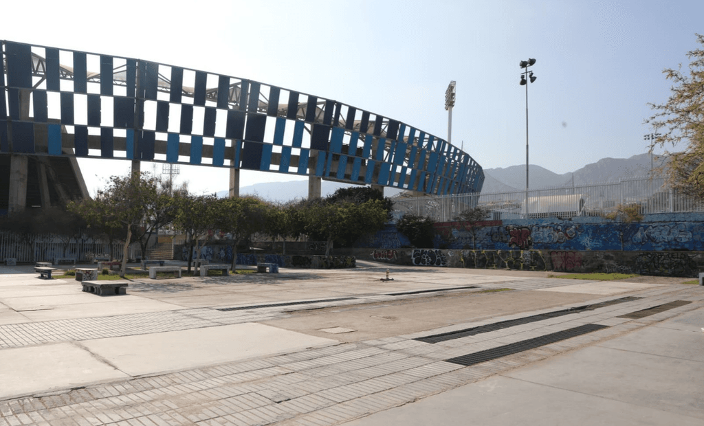 explanada estadio calvo y bascuñan explanada estadio calvo y bascuñan