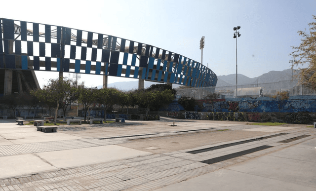 explanada estadio calvo y bascuñan