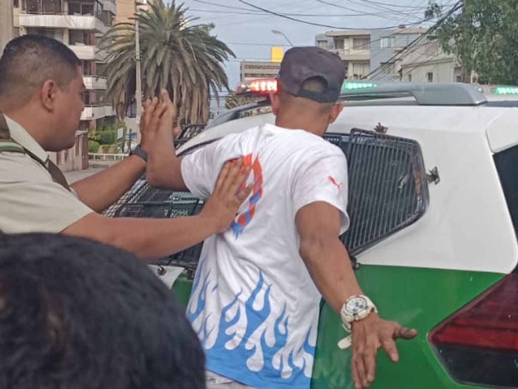 LADRON DE FARMACIA LADRON DE FARMACIA