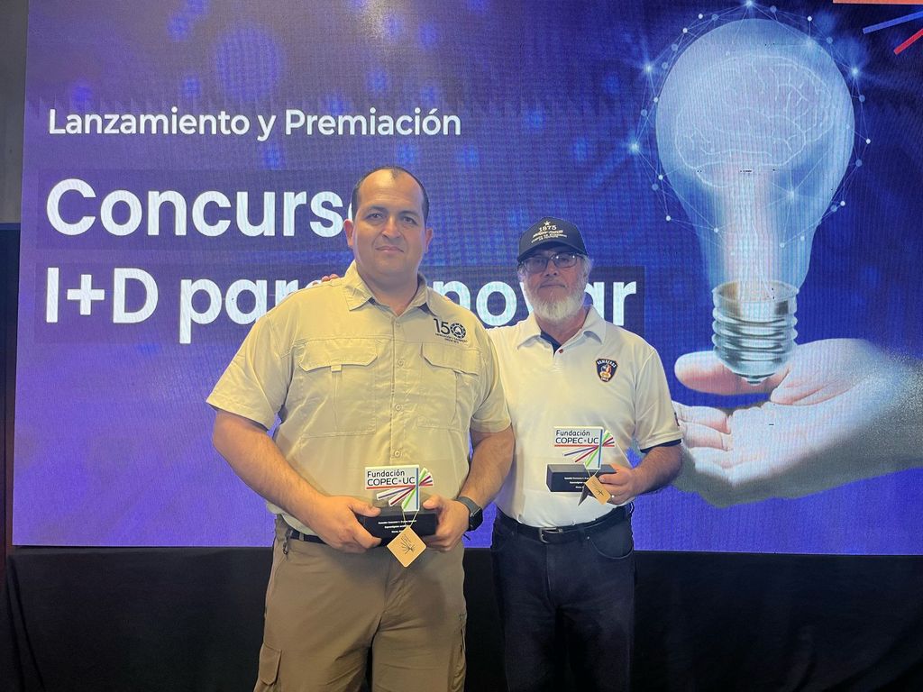 JORGE MEDINA IZQUIERDA - RAUL FERNANDEZ DERECHA JORGE MEDINA IZQUIERDA - RAUL FERNANDEZ DERECHA