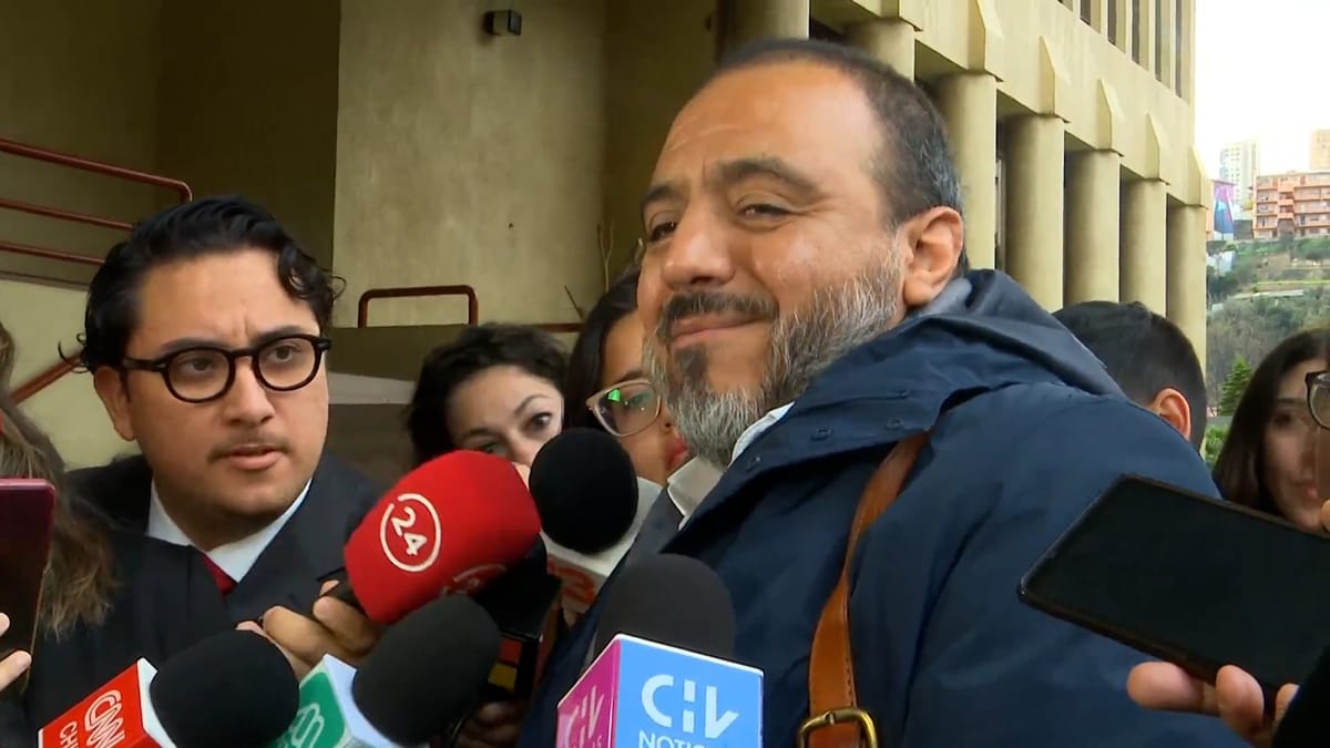 Ministro de Educación, Marco Antonio Ávila. Ministro de Educación, Marco Antonio Ávila.