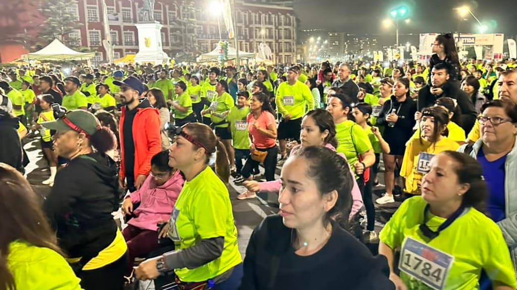 Corrida Nocturna Familiar Corrida Nocturna Familiar