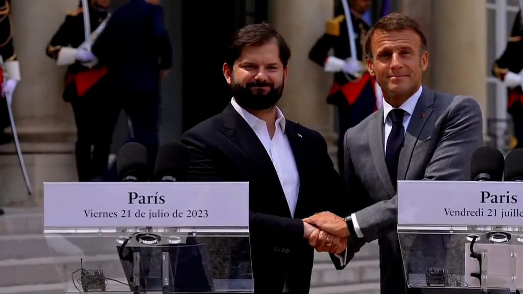 PRESIDENTE BORIC CON EL PRESIDENTE MACRON PRESIDENTE BORIC CON EL PRESIDENTE MACRON