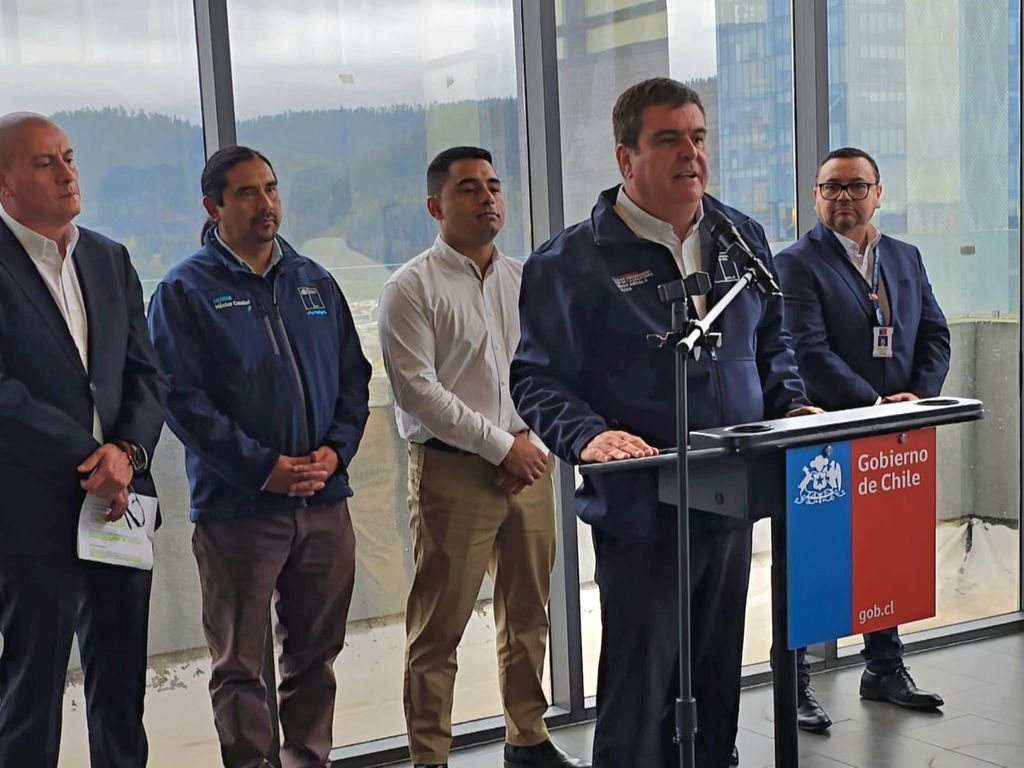 WhatsApp Image 2025-04-16 at 17 WhatsApp Image 2025-04-16 at 17