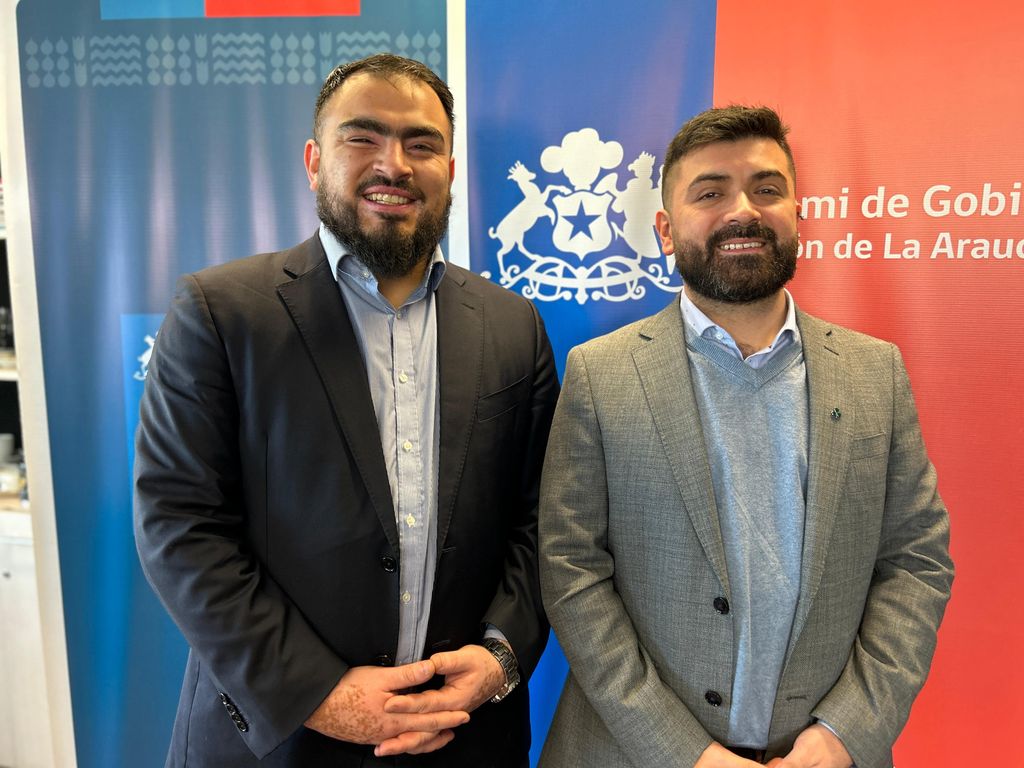 Foto seremi de Gobierno junto a seremi de Energía Foto seremi de Gobierno junto a seremi de Energía