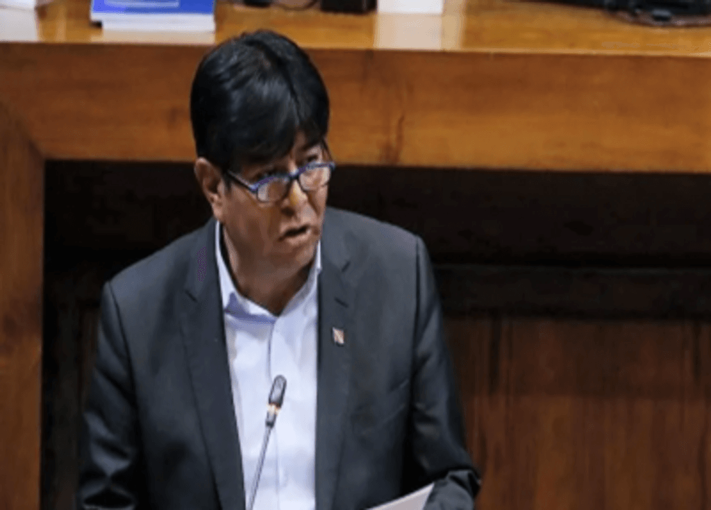 SENADOR ESTEBAN VELÁSQUEZ SENADOR ESTEBAN VELÁSQUEZ